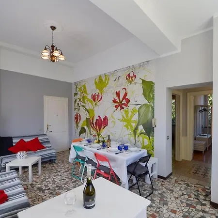 Your Dream On Maggiore: Historic House E Private Jacuzzi Dom wakacyjny Stresa