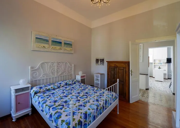 Your Dream On Maggiore: Historic House E Private Jacuzzi 펜션 *