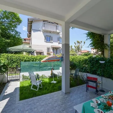 Your Dream On Maggiore: Historic House E Private Jacuzzi ストレーザ