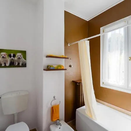 Your Dream On Maggiore: Historic House E Private Jacuzzi ストレーザ