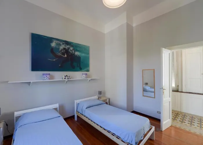 Dom wakacyjny Your Dream On Maggiore: Historic House E Private Jacuzzi *