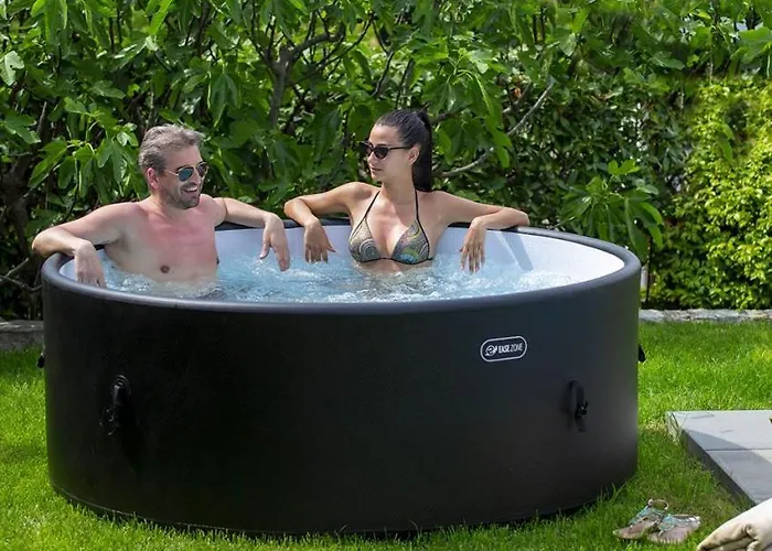 Dom wakacyjny Your Dream On Maggiore: Historic House E Private Jacuzzi